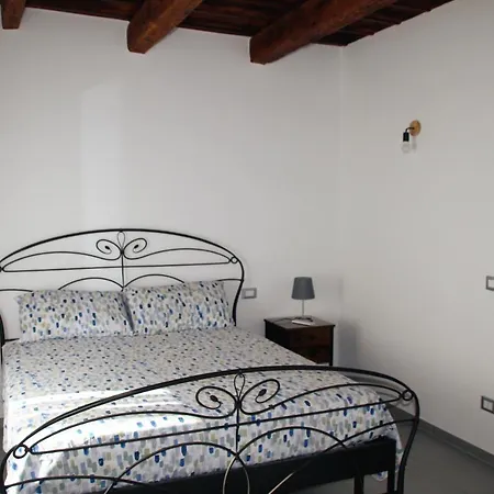 Apartment Giolo House *