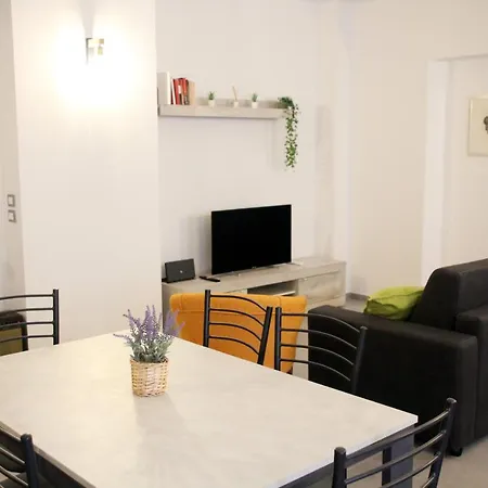 Giolo House Apartment